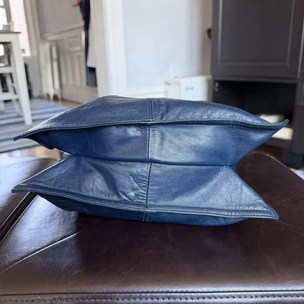 Vintage Mark Rudolph Bag Womens Medium Blue Leather Suede Lining Grommet Snap